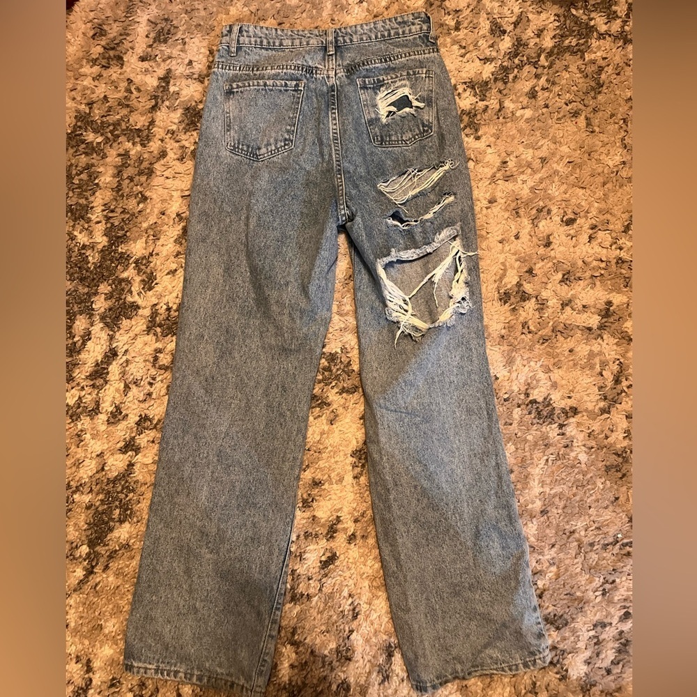 SHEIN ripped Denim Jeans - Picture 4 of 4